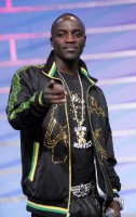 Akon in Medicine Hat on November 1, 2009.